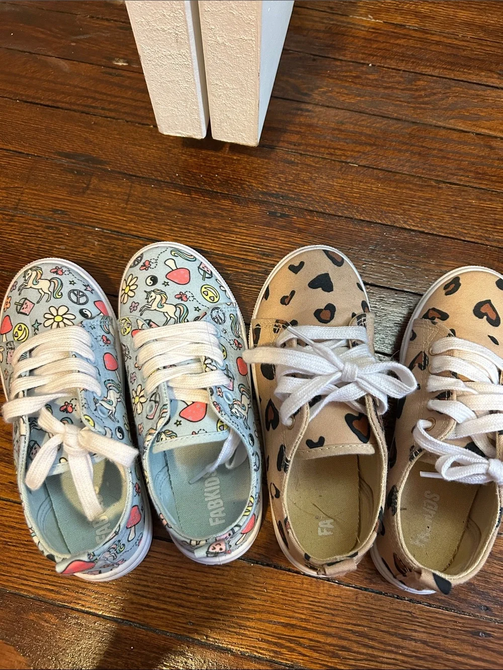 Kids Canvas Sneakers in Light Blue Unicorn Print and Tan Heart Print